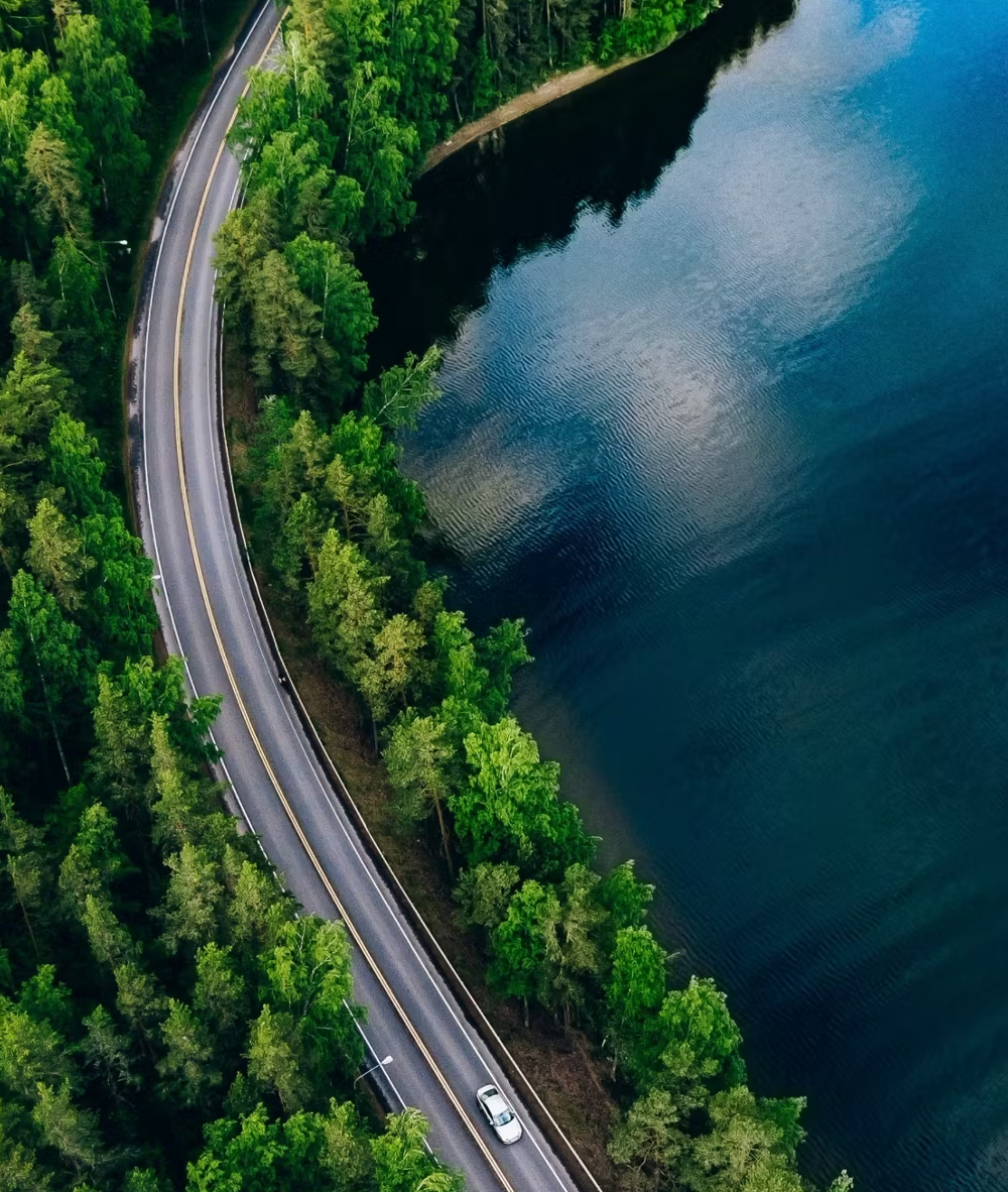 Nhập thông tin chi tiết về sản phẩm (như màu sắc, kích thước, chất liệu, v.v.) và các yêu cầu cụ thể khác để nhận được báo giá chính xác.