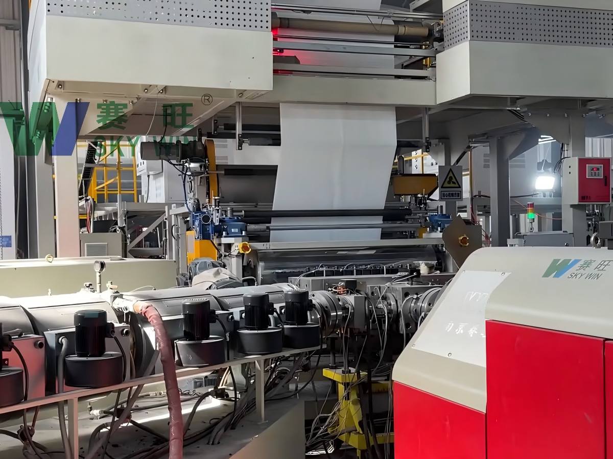 PVC flooring extrusion equipment