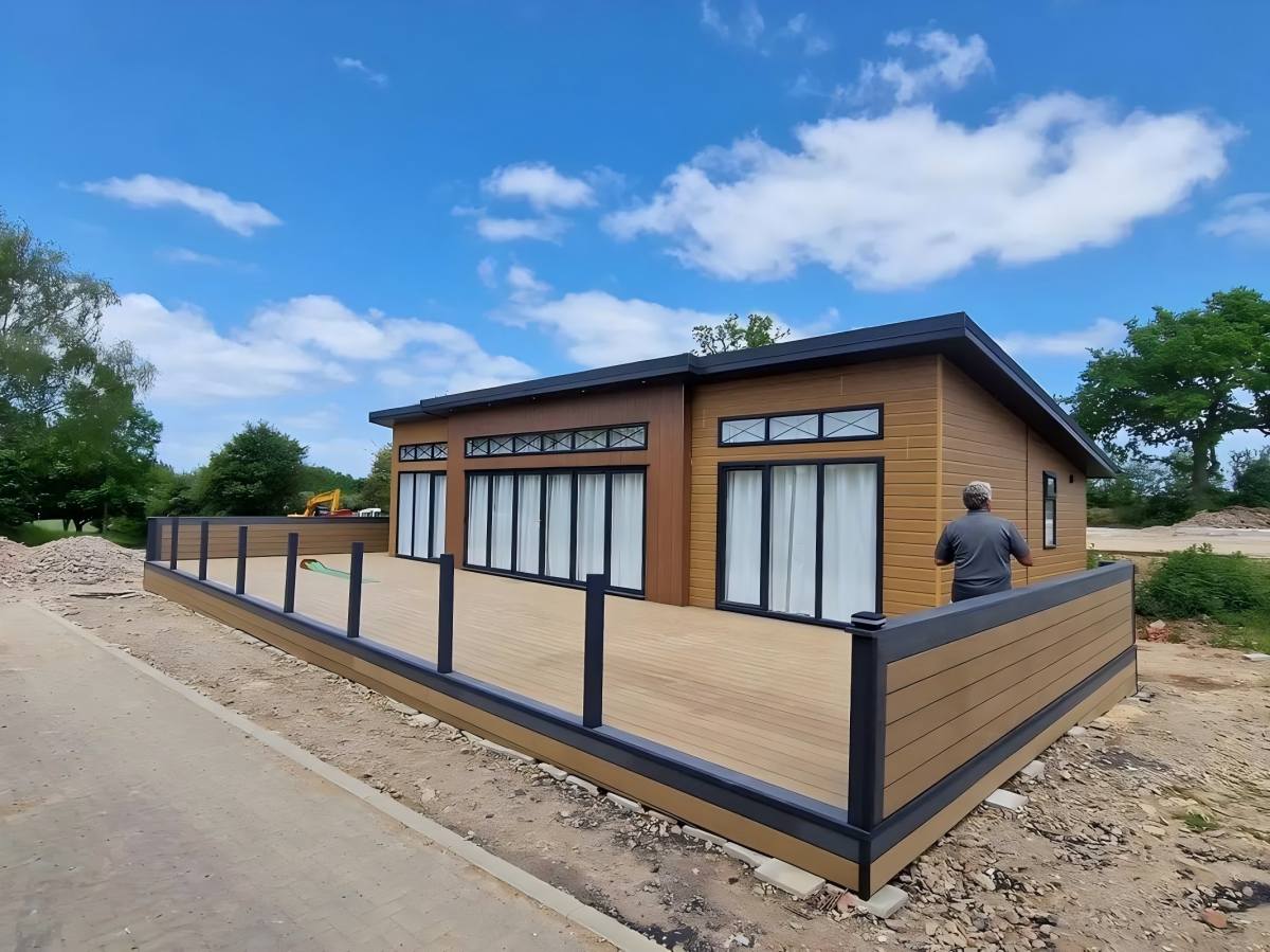 Dây chuyền đùn trục vít đôi hình nón WPC (Hai bước)