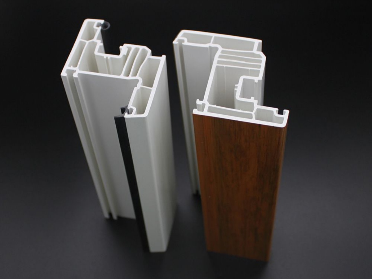 Dây chuyền sản xuất khung cửa sổ và cửa ra vào bằng PVC